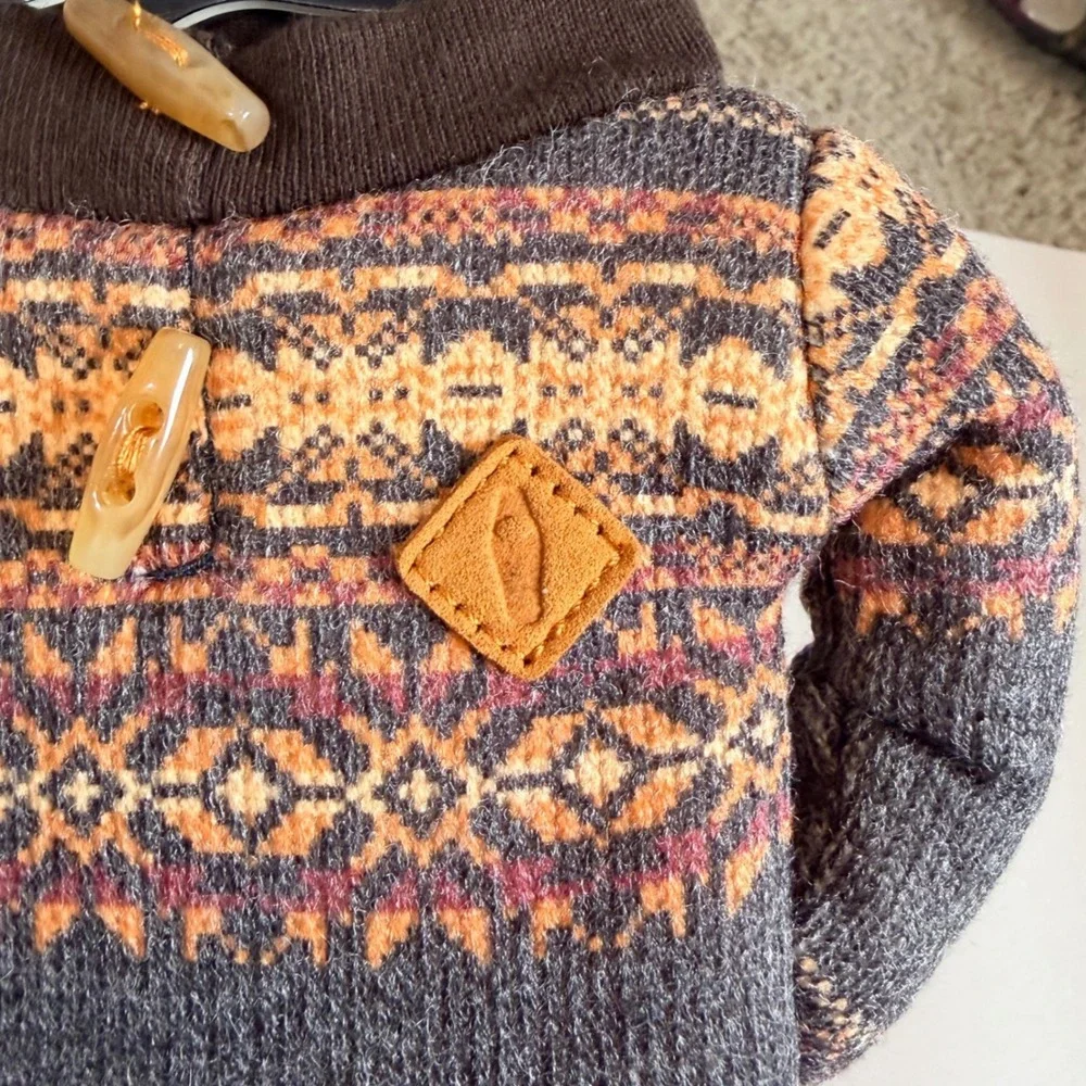 Puffin Drinkwear Espresso Cardigan Beer Can Cooler Koozie Fair Isle Knit NEW